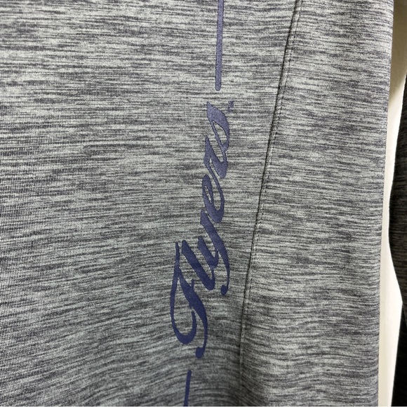 Dayton University Flyers Hoodie Sweatshirt Gray Womens Sz Small Lightweight - Picture 11 of 13